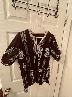 African Dress Shirt - Black & White Patterned - Mens - Short Sleeve Top - Small